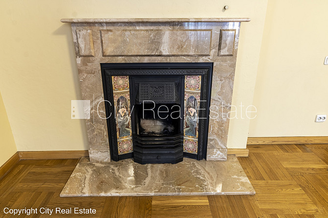 Fasādes māja, renovēta māja, labiekārtota apzaļumota teritorija, slēgta teritorija, ieeja no Rīga - foto 12