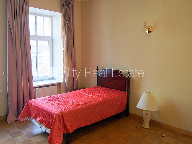 Fasādes māja, renovēta māja, slēgts pagalms, ieeja no ielas, ir lifts, kāpņu telpa pēc Rīga - foto 10