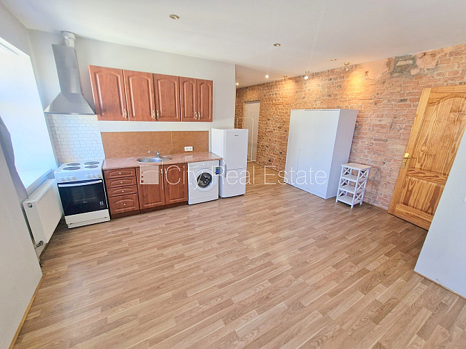 Jaunceltne, labiekārtota apzaļumota teritorija, pazemes autostāvvieta, ieeja no ielas, ir lifts, Rīga - foto 10