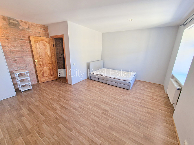 Jaunceltne, labiekārtota apzaļumota teritorija, pazemes autostāvvieta, ieeja no ielas, ir lifts, Rīga - foto 14