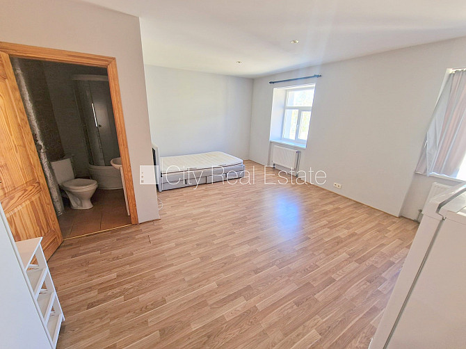 Jaunceltne, labiekārtota apzaļumota teritorija, pazemes autostāvvieta, ieeja no ielas, ir lifts, Rīga - foto 16