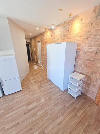 Jaunceltne, labiekārtota apzaļumota teritorija, pazemes autostāvvieta, ieeja no ielas, ir lifts, Rīga - foto 17