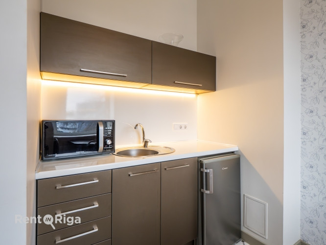 Iznomā biroja telpas kapitāli rekonstruētā ēkā, sakoptā un apsargātā industriālā parka Rīga - foto 6