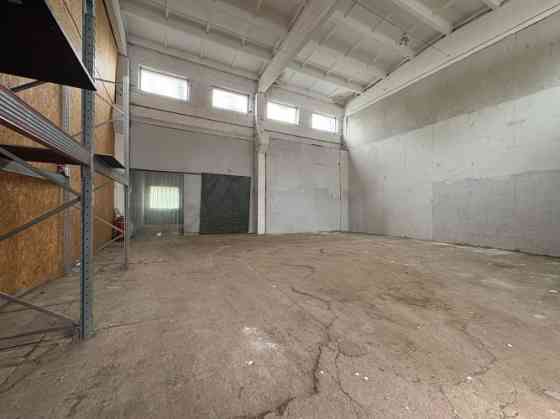 Складское помещение / возможность работы с грузовиками на улице Ēdoles, Ильгюциемс Rīga