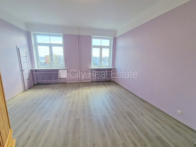 Fasādes māja, renovēta māja, vieta automašīnai, ieeja no pagalma, kāpņu telpa pēc Jelgava un novads - foto 19