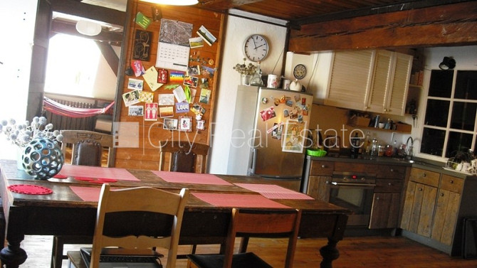 Mansards, logi vērsti mājas abās pusēs, guļamistabu skaits 2 gab., vannas istabu skaits 1 Rīga - foto 11