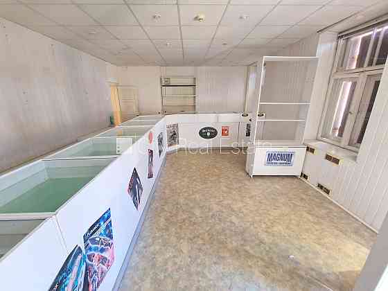 Земля в собственности, новостройка, благоустроенный озеленённый двор, закрытый Юрмала