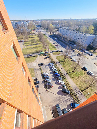 Fasādes māja, vieta automašīnai, objektu apsargā fiziskā apsardze, ieeja no pagalma, ir Rīga - foto 18