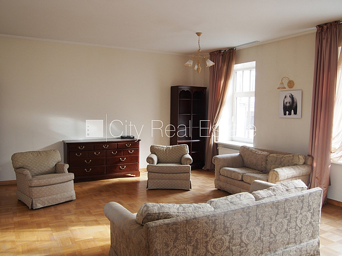 Fasādes māja, renovēta māja, slēgts pagalms, ieeja no ielas, ir lifts, kāpņu telpa pēc Rīga - foto 2