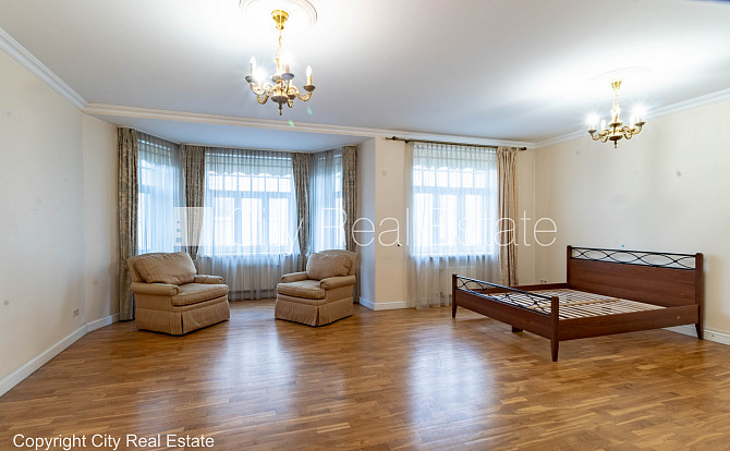 Fasādes māja, renovēta māja, slēgts pagalms, ieeja no ielas un pagalma, ir lifts, kāpņu Rīga - foto 1