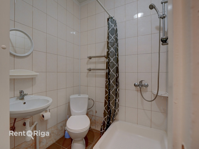 Tava iespēja atpūtai uz vasaras sezonu Jūrmalā  Privātmājas 1. stāvā tiek izīrēts divu Jūrmala - foto 6