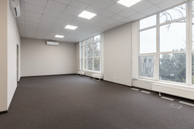 Сдаются светлые офисные помещения в ухоженном здании с большими панорамными Рига - изображение 2