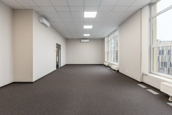 Сдаются светлые офисные помещения в ухоженном здании с большими панорамными Рига - изображение 3