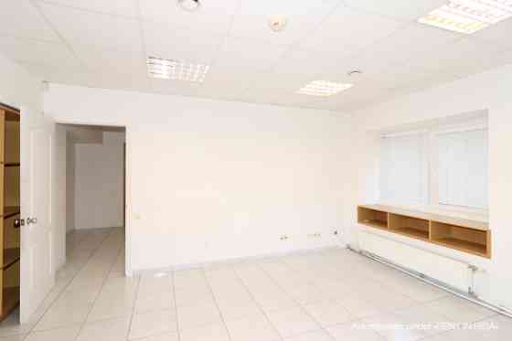 Аренда офиса на Югле, улица Мурьяню.  Плата за обслуживание включена в арендную Rīga