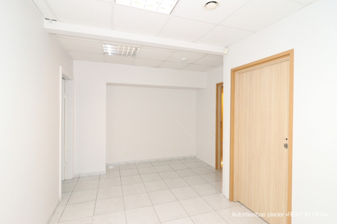 Iznomā biroja telpas Jugā, Murjāņu ielā.  Apsaimniekošanas maksa ir iekļauta nomas maksā. Rīga - foto 4