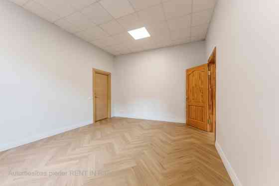 Аккуратное здание и тихие, качественные офисы в самом центре Риги на улице Rīga