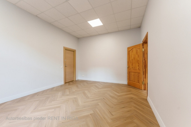 kvalitatīvi biroji pašā Rīgas centrā Dzirnavu ielā.  + Fiziskā apsardze 24h diennaktī. + Rīga - foto 3