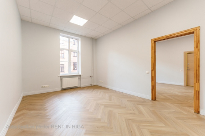 kvalitatīvi biroji pašā Rīgas centrā Dzirnavu ielā.  + Fiziskā apsardze 24h diennaktī. + Rīga - foto 2