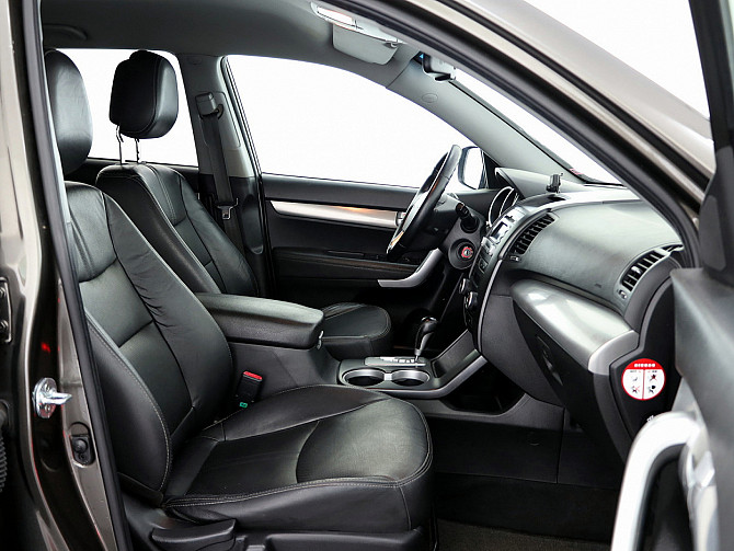 Kia Sorento Luxury 4x4 ATM 2.2 CRDi 145kW Tallina - foto 6