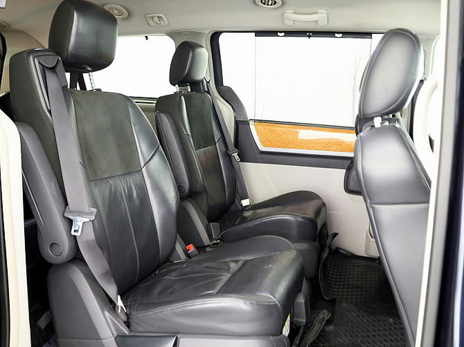 Chrysler Grand Voyager Limited ATM 2.8 CRD 120kW Tallina - foto 7