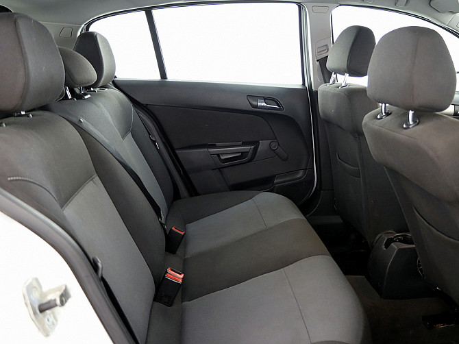 Opel Astra Elegance Facelift ATM 1.6 85kW Tallina - foto 7