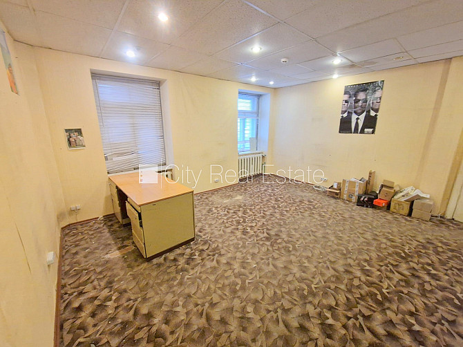 Zeme īpašumā, fasādes māja, labiekārtots apzaļumots pagalms, bezmaksas stāvvieta pagalmā, Rīga - foto 11