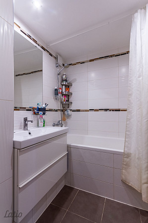 Tiek pārdots lielisks 5 istabu dzīvoklis Imantā pilnībā iekārtots tūlītējai dzīvošanai.

Īpašumā ir  Рига - изображение 2