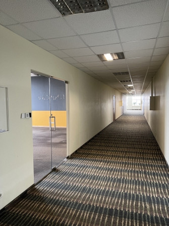 Iznomā telpu VEF'ā.  + Telpa tiek iznomāta ar pilnu apdari, bet pēc klienta velmes var Rīga - foto 6