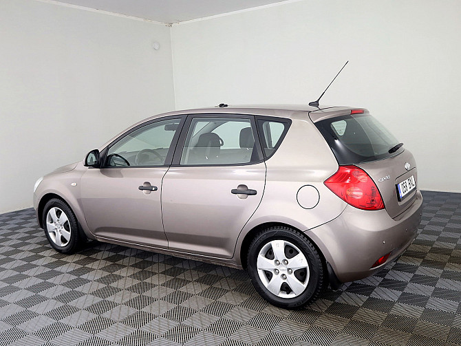 Kia Ceed Elegance ATM 1.6 90kW Tallina - foto 4