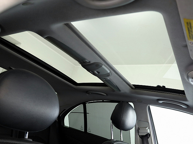 Mercedes-Benz E 320 Avantgarde ATM 3.2 165kW Tallina - foto 8