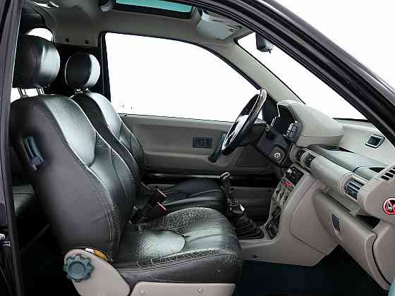 Land Rover Freelander Luxury 4x4 2.0 TD 72kW Tallina