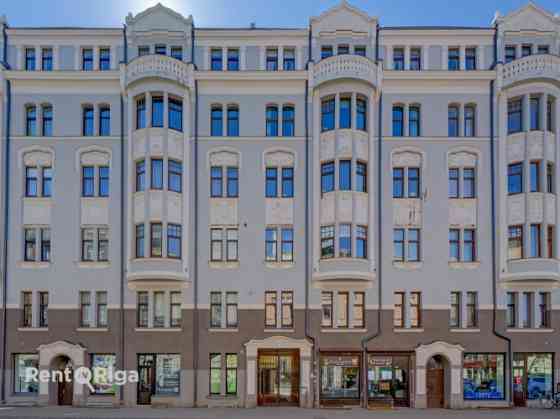 КОММЕРЧЕСКИЕ ПОМЕЩЕНИЯ В АРЕНДУ В ЦЕНТРЕ, УЛИЦА БРУНИНИЕКУ (1 ЭТАЖ)  Сдаются в Rīga