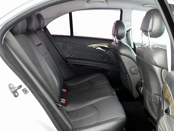 Mercedes-Benz E 220 Avantgarde Facelift ATM 2.1 CDI 125kW Tallina - foto 7