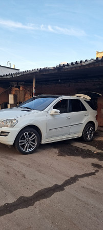 Mercedes-Benz Ml350 2011 W164 fecslift modeli, Viss ir mainīts eļļas gaisa filtrs ķēdes maiņa... Рига - изображение 1