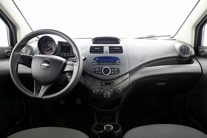 Chevrolet Spark Comfort 1.0 50kW Таллин - изображение 5