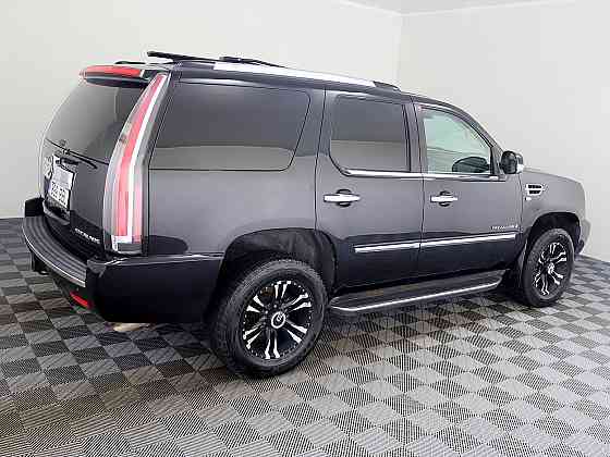 Cadillac Escalade Luxury LPG ATM 6.2 301kW Tallina