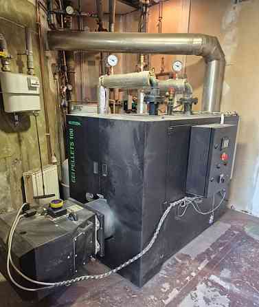 Pārdodu lietotu (4 sezonas) granulu apkures katlu KOSTRZEWA Bio Spin 110 kW (bez oriģināla... Рига