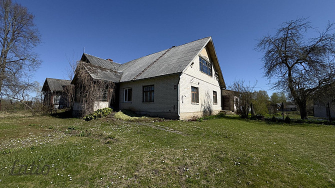 Pārdod četru istabu dzīvokli Viesītē, Raiņa ielā 55. Nekustamais īpašums sastāv no Jēkabpils un novads - foto 1