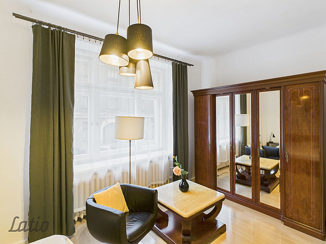 Izīrē mājīgu un gaumīgi iekārtotu dzīvokli Baznīcas ielā.
Atklājiet savu jauno mājvietu pašā Rīgas s Рига - изображение 3