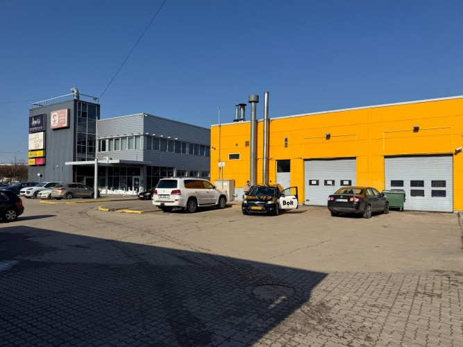 Komercobjekts ar stabildu naudas plūsmu.  - Zeme 7153 kvm. - 4 celtnes ar kopējo platību 1493 Rīga - foto 4