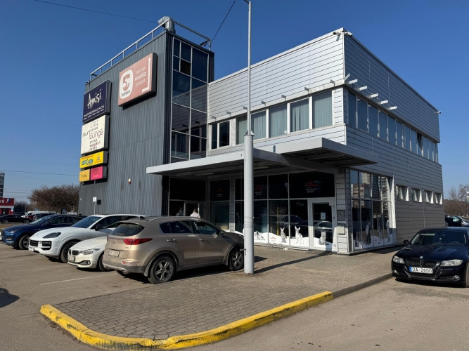 Komercobjekts ar stabildu naudas plūsmu.  - Zeme 7153 kvm. - 4 celtnes ar kopējo platību 1493 Rīga - foto 6