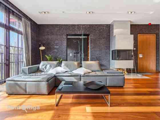 Продаётся со вкусом оформленная квартира в одном из самых изысканных жилых Rīga