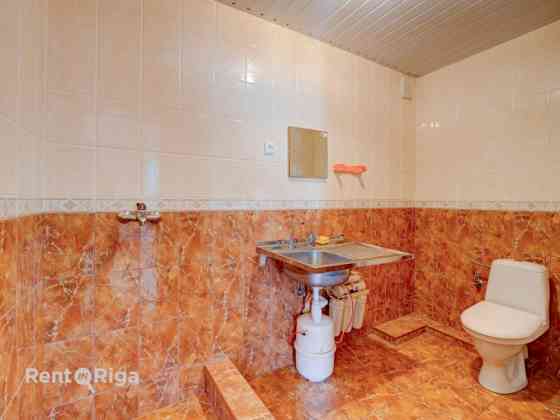 Продается инвестиционная недвижимость в Елгаве  стабильная коммерческая Jelgava un novads