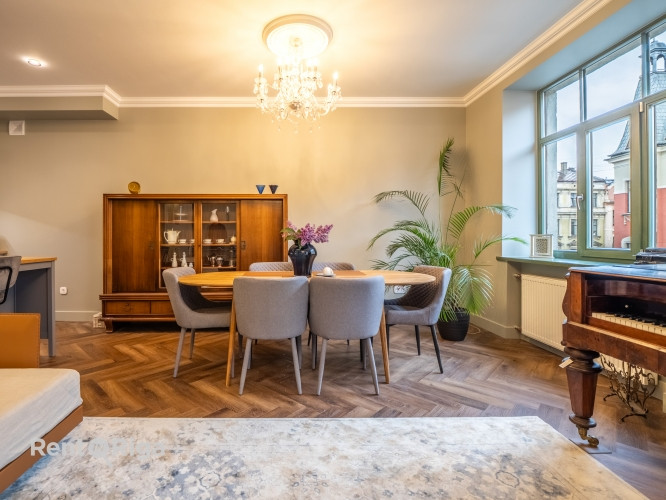 Plašs un gaišs dzīvoklis vēsturiskā ēkā pašā Rīgas sirdī  Dzīvoklis atrodas skaisti vēsturiskā ēkā p Рига - изображение 4