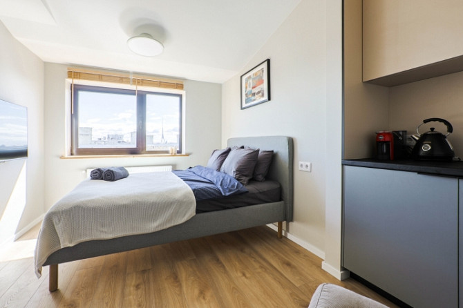 Сдается стильная квартира-студия в центре Риги.  Полностью новая  отличная Рига - изображение 2