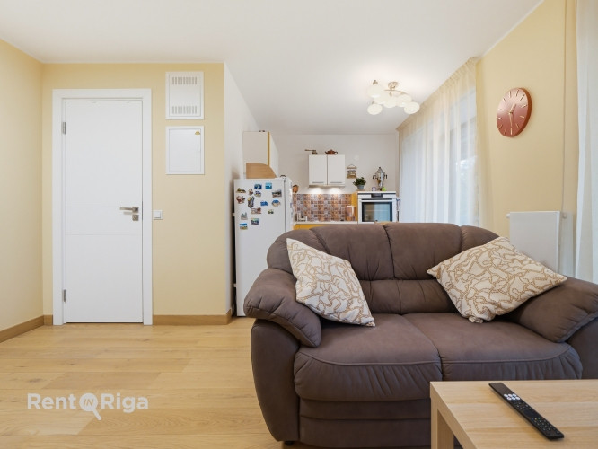 Īpašuma lokācija piedāvā ikdienā baudīt gan jūras svaigo gaisu, gan arī daudzveidīgas Jūrmala - foto 4