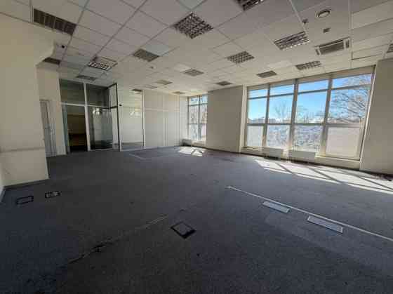 Сдаются офисные помещения, которые будут отремонтированы по запросу. Очень Rīga