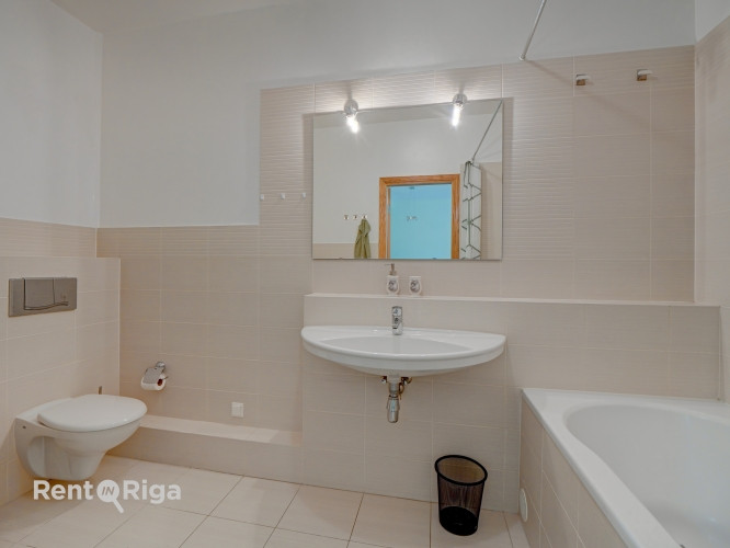 Izīrē 2 istabu dzīvokli projektā Centra Nams  Dzīvoklis atrodas prestižā un klusā vietā pašā Rīgas c Рига - изображение 7