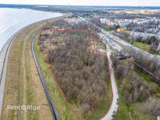 Продается трехэтажный частный дом в Саласпилсе с земельным участком площадью 8,3 Salaspils