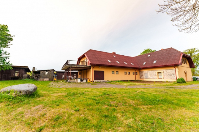 Pārdod trīsstāvu privātmāju Salaspilī ar 8.3 ha zemi.  Zeme ir sadalīta 4 zemes gabalos: - Salaspils - foto 5